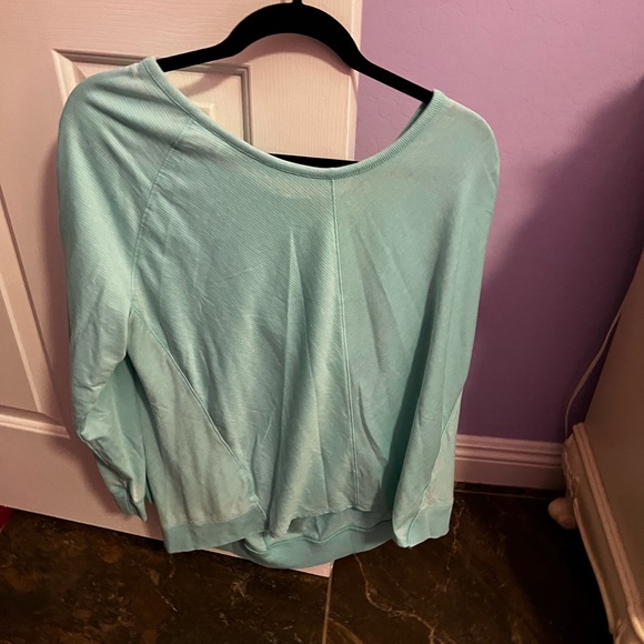 Tops - Gently used Womens long sleeve shirt